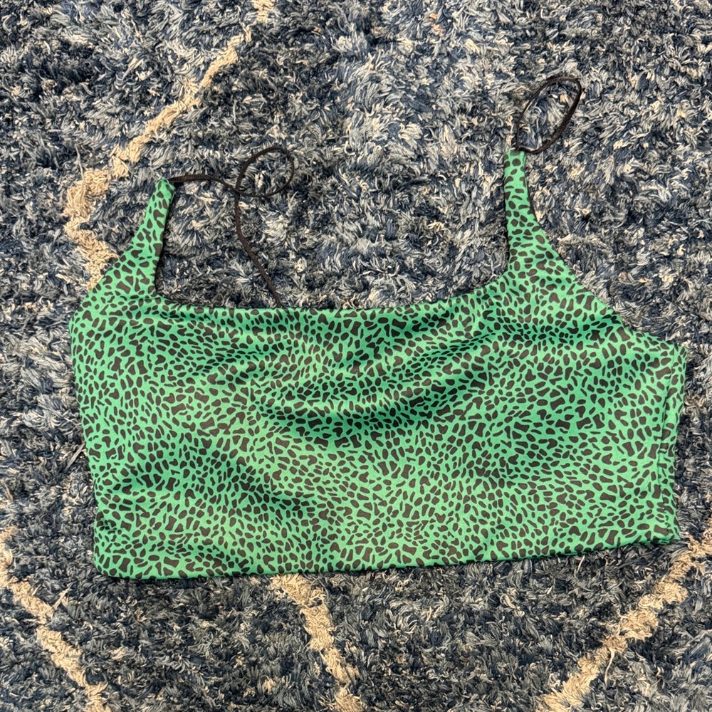 Allfenix Green Leopard Print Women's sport bra size medium